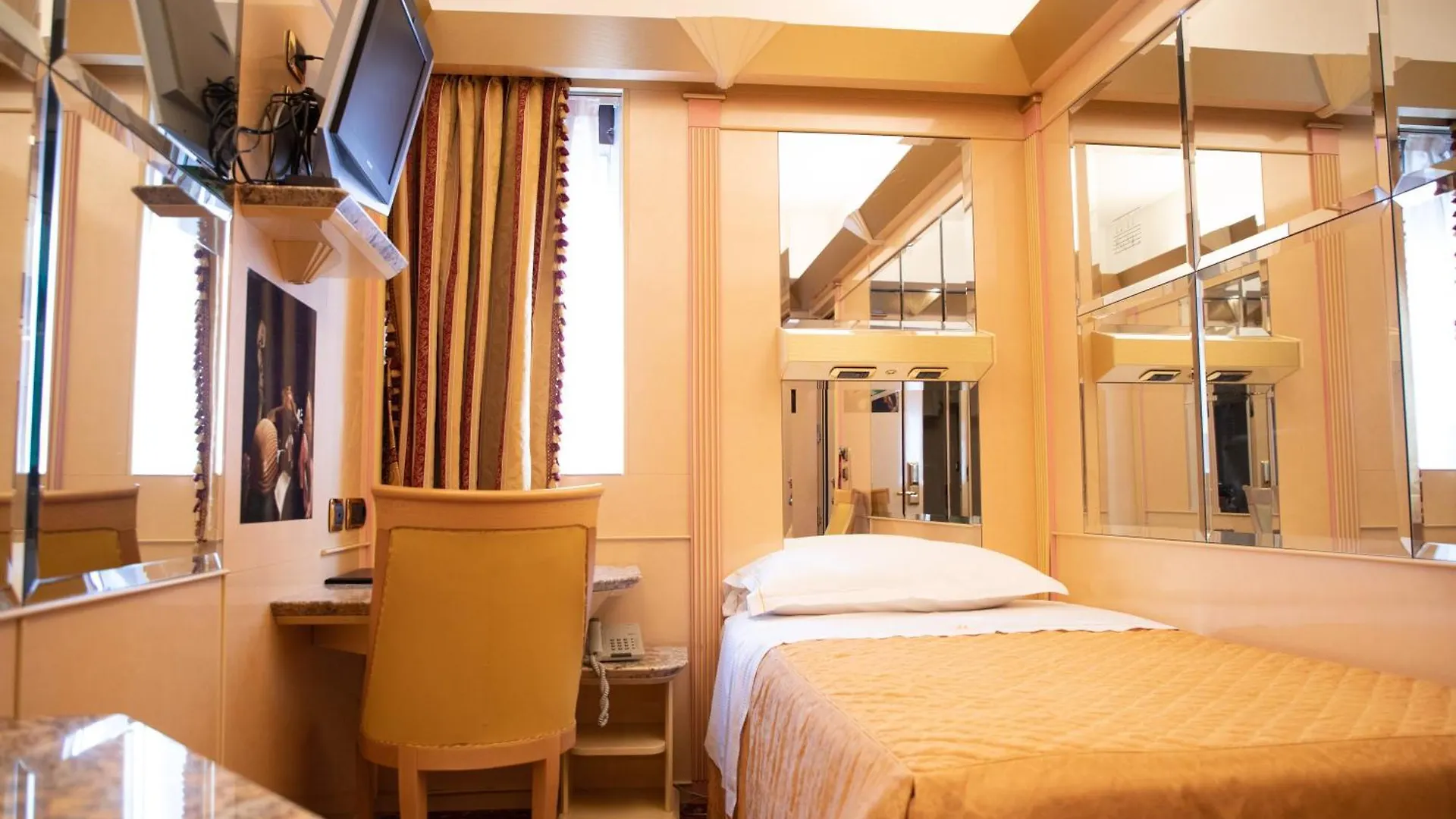 Hotel Wagner Milan 4*,  Italy
