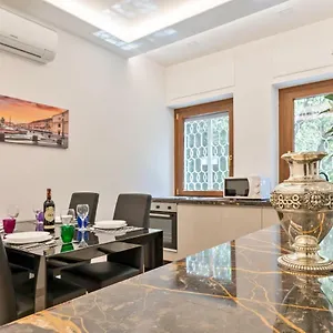 first-class-rome-apartments.it-romehotels.com/